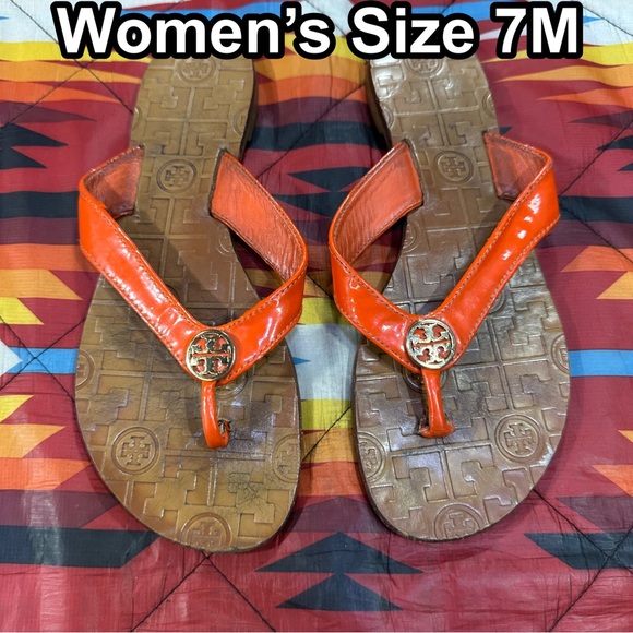 Tory Burch Thora Women’s 7 M Orange Patent Leather Thong Flip Flops Flat Sandals - Picture 1 of 5